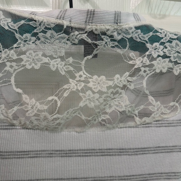 Y2k striped lace back wrenched side tee - Picture 4 of 5